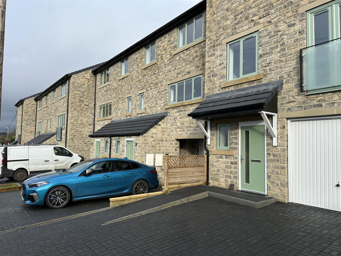 Property details Lane Ends Green, Hipperholme, HX3 8EZ WS Residential