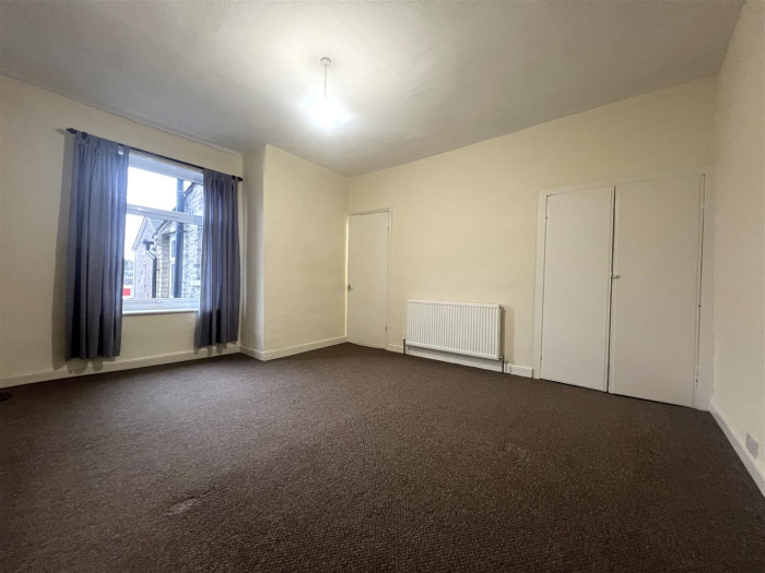 Property details Bonegate Road, Brighouse, HD6 1TQ WS Residential