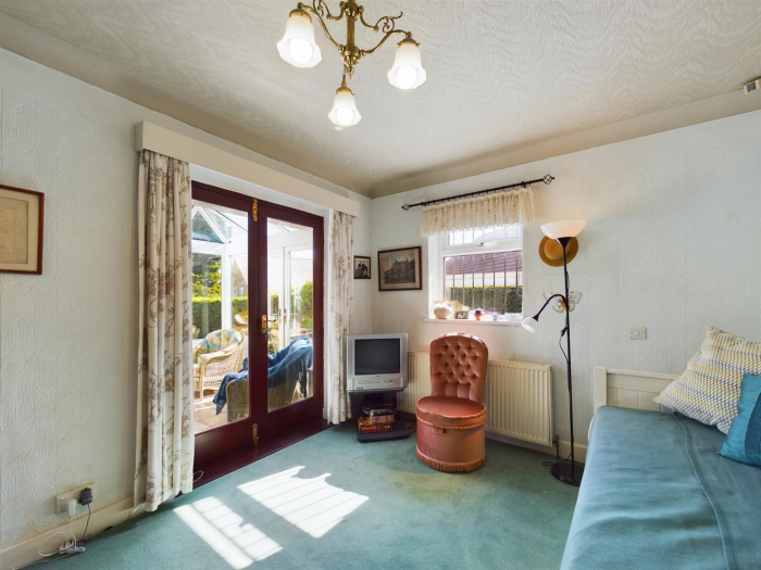 Property details Wenderley, Toothill Lane, Brighouse HD6 3SE WS